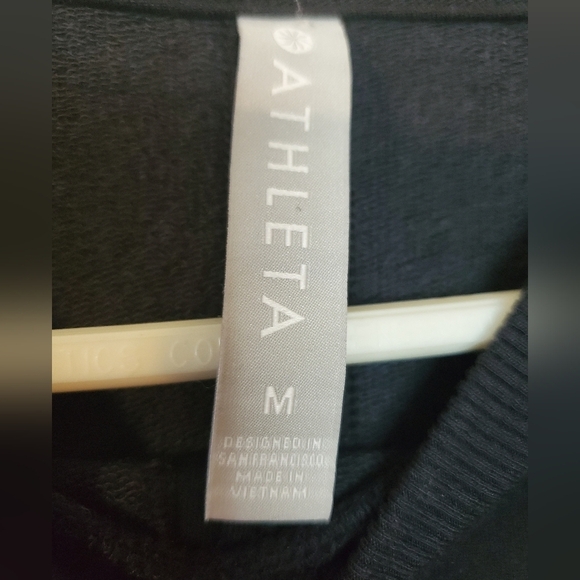 NWT Athleta Nirvana Side Tie Sweatshirt Size Medium - Picture 12 of 16